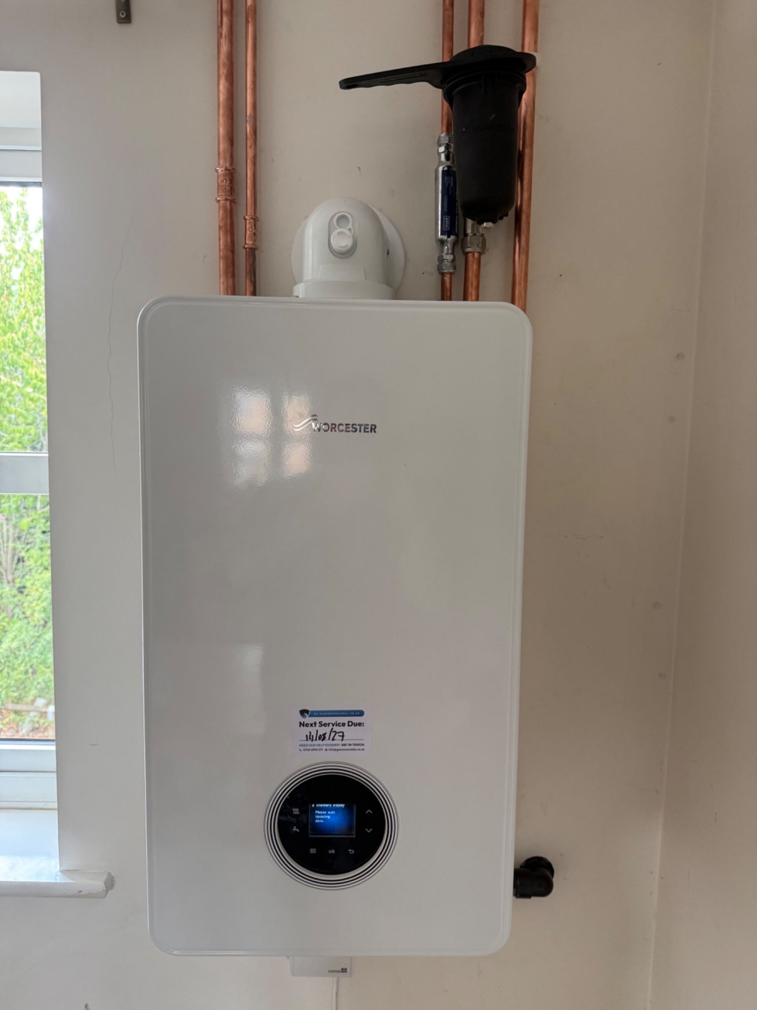 New Worcester Bosch combi boiler after a heat pump to gas conversion in Loughborough