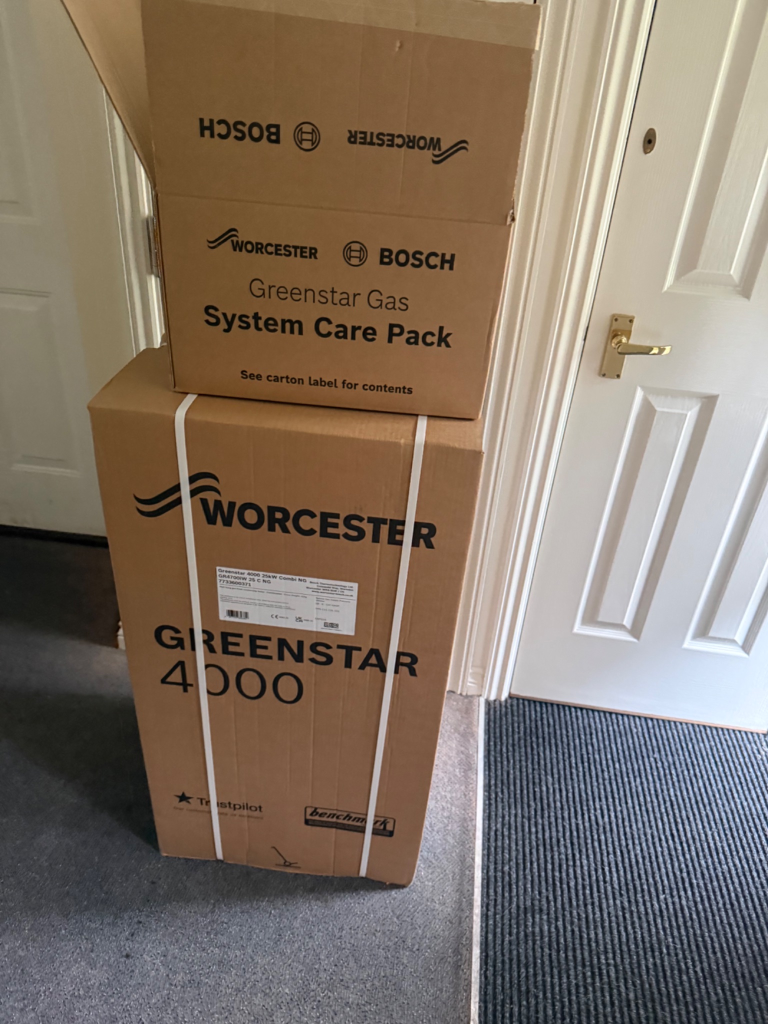 New Worcester Bosch Greenstar 4000 combi boiler and system care pack ready to be installed